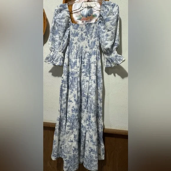 Nothing Fits But Kiko Dress Size Small - Paris - Picture 10 of 15